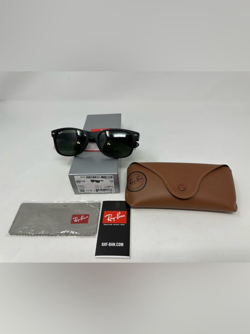 Ray Ban New Wayfarer Rubber Black Sunglasses ORB2132
